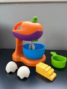 Learning Resources New Sprouts Mix It! Set Pretend Food